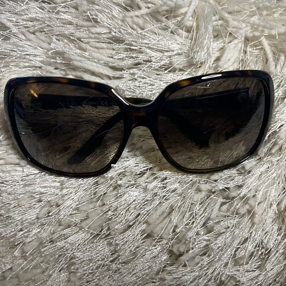 Authentic Gucci Sunglasses with original case